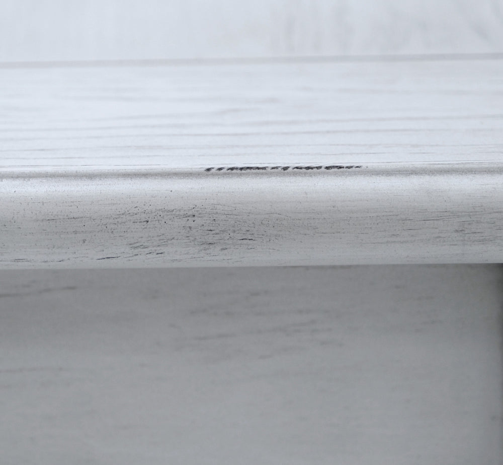 English Elm Wallace & Bay - Gray Queen Panel Bed with Coastal Oyster Shell Finish, Durable Wood, Easy-Care Design, Stylishly Spacious B361S00002