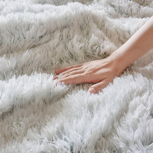 English Elm 3 Piece Shaggy Faux Fur Comforter Set Plush Lodge Style Hypoallergenic Bedding White+Green B035P319584