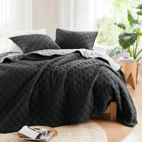 English Elm 7 Stripe Comforter and Quilt Set Full/Queen - Soft Microfiber, Reversible Coverlet, Quilted Shams & Pillow Multicolor 23.23 L x 19.68 W x 11.22 H B035P280390