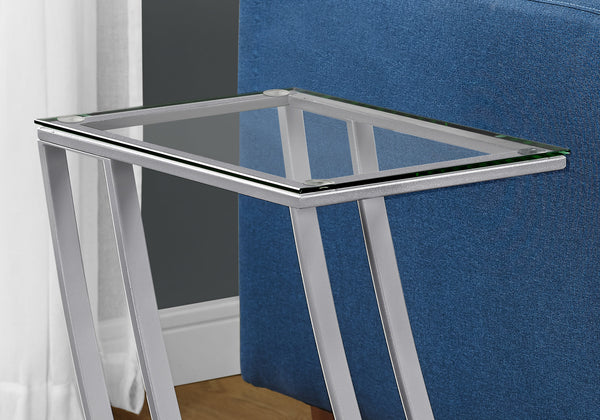 English Elm Accent C-Shaped End Table with Z-Base, Tempered Glass Top, Sturdy Metal Frame, Modern Versatility for Living Spaces Silver 29 L x 15 W x 5 H B2710P219185