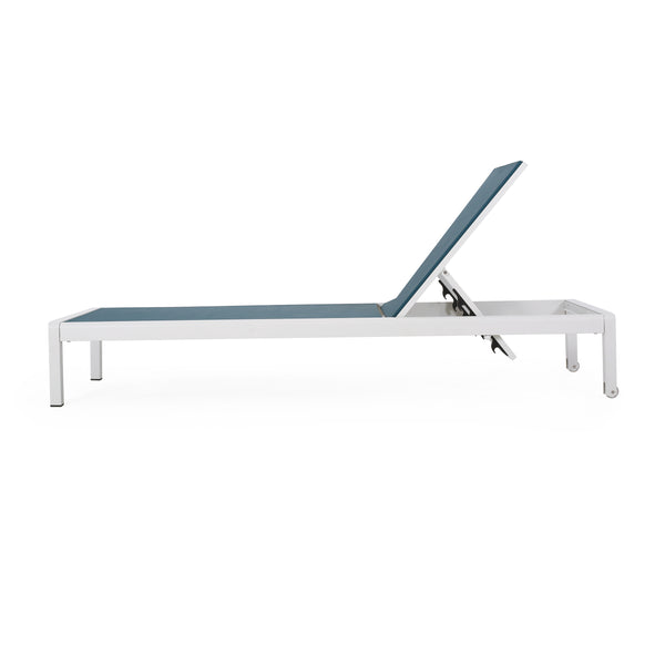 English Elm Christopher Knight Home® - Cape Coral Chaise Lounge - Adjustable Outdoor Lounger With Wheels, Breathable Mesh, And Durability 57592.00BLUMP2