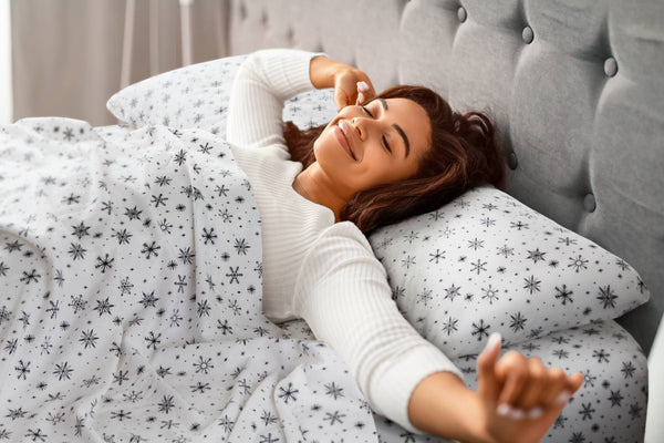 English Elm 4 Pcs Queen Sheet Set - Cozy Black Flannel With Snowflake Design For Warm Winter Nights Comfort B035P319675