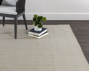 Sunpan Cusco Hand-Woven Rug - Stylish Zigzag Design, Sustainable PET Yarn, Perfect for Indoor & Outdoor Spaces Oyster / Grey