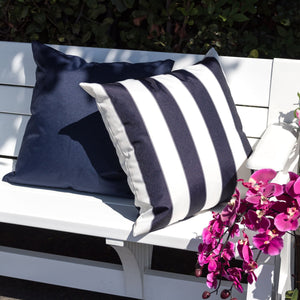 English Elm Horizon Stripe Pillow - Versatile Indoor/Outdoor Accent In Navy, Weather-Resistant & Stylish Comfort B357P367225