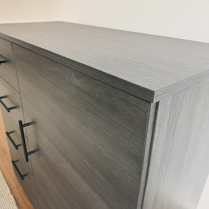 English Elm Robin Gentleman's Chest Gray – Compact 3-Drawer Wood Dresser, Water/Heat & Scratch Resistant, E0 Eco Board B040S00107