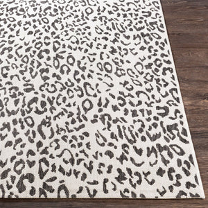 Livabliss Eagean Flatweave Polypropylene Indoor Outdoor Rug for Entryways and Compact Spaces Black, White 7'10" x 10'2" EAG2354-710102