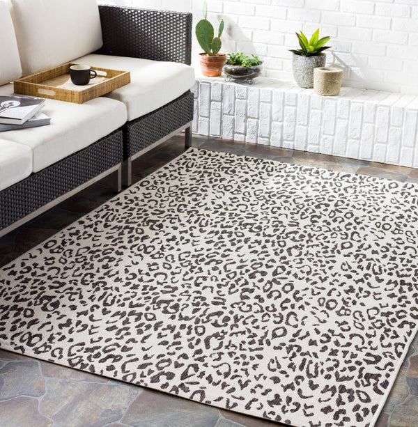 Livabliss Eagean Flatweave Polypropylene Indoor Outdoor Rug for Entryways and Compact Spaces Black, White 7'10" x 10'2" EAG2354-710102