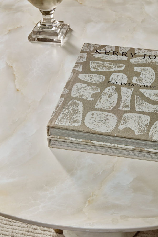 Hooker Furniture Eleana Faux Onyx Round Dining Table With Sunlit Bronze Pedestal — Modern 48" Compact Elegance 7252-75213-00