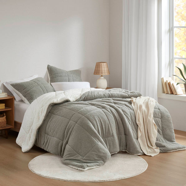 English Elm Comforter Plush twin set with faux feathersoft face and ivory sherpa reverse for cozy warmth and style Grey 23.23 L x 18.11 W x 12.6 H B035P294140
