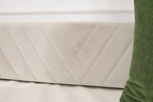 English Elm Twin Velvet Upholstered Daybed with Trundle, V-Pattern Backrest, USB Port, Side Pockets, Sturdy Design Beige W1361S00041