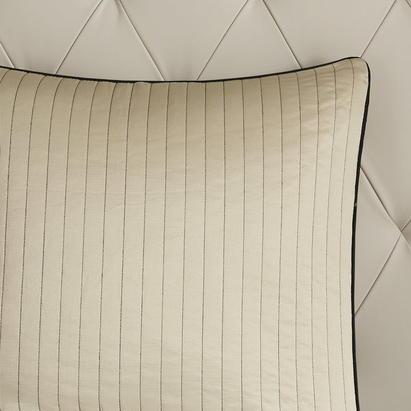 English Elm 12 Madison Park Aubrey 12-Piece Queen Comforter Set Paisley Jacquard with 200TC Cotton Sheets, Gold Accents Black 18.9 L x 24.02 W x 16.93 H B035128821