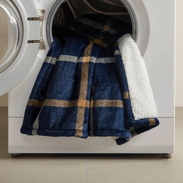 English Elm 1-piece Aztec Heated Throw with 12 Settings Auto Shutoff Soft Ivory Boho Blanket Navy Multi B035P408332