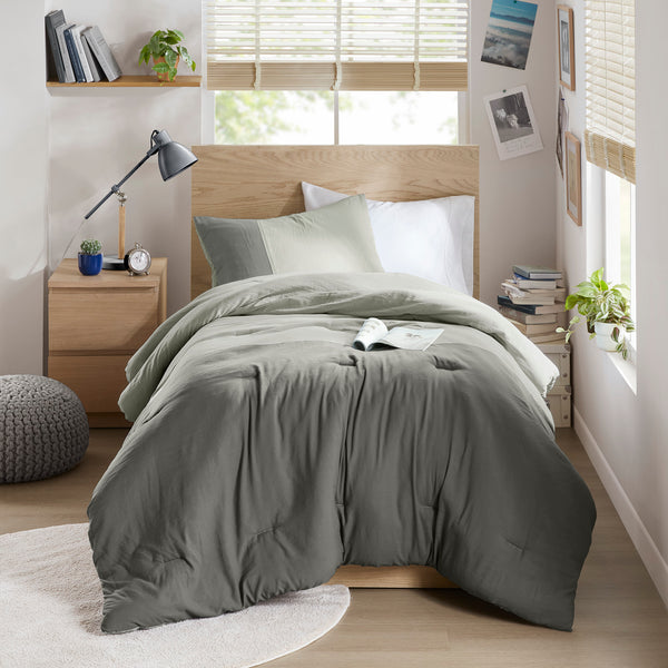 JLA Home Comfort Spaces - Soft Washed Color Block Comforter Set with Silky Pre-Washed Finish, Oeko-Tex Certified Midweight Warmth Grey AM10-0179