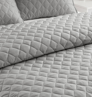 English Elm 10-piece California King Velvet Jacquard Comforter Set Layered Bedding with Microfiber Shams Grey B035P482945