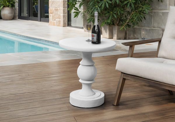English Elm Accent Table Round Matte Finish Weather Resistant Magnesium Oxide Indoor Outdoor Side White B2710P461665