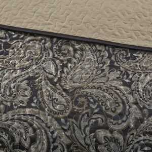 English Elm 5 Aubrey Reversible Jacquard Bedspread Set Queen – Black Gold Paisley, Quilted Shams & Decorative Pillows B03597641