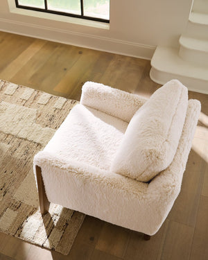 Hooker Furniture Cynthia Plush Yakety Yak Sand Faux Fur Accent Chair With Natural Wood Legs — Cozy Modern Comfort CC453-404