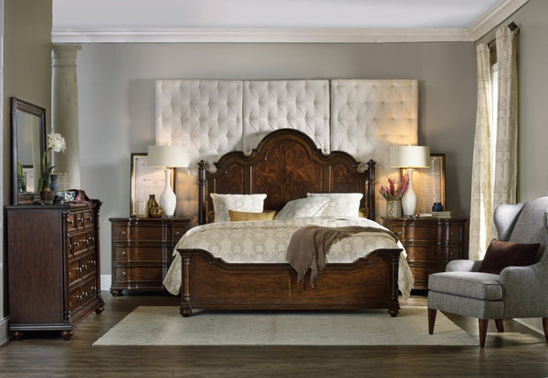 Hooker Furniture Leesburg Timeless Queen Poster Bed In Rich Mahogany Veneer With Distressed Antique-Inspired Charm 91.25 L x 82.25W x 74.25H 5381-90666