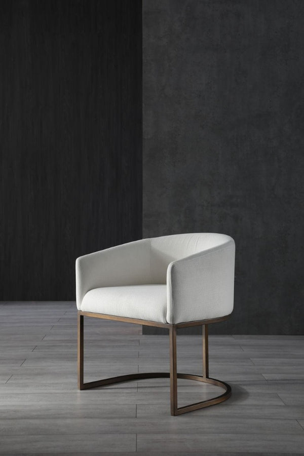 VIG Furniture Elisa Modern Velvet Chair With Antique Brass Base — Curved Support, Plush Foam, Stain-Resistant Fabric Beige Dining Chair VGVCB8369-BG-DC