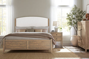 Hooker Furniture Vineyard Queen Upholstered Bed With Pecky Hickory Veneers, White Zin Headboard, Sonoma Finish Elegance 89.50 L x 80.50W x 67.00H 6952-90866-80