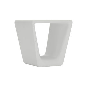 Bernhardt Bernhardt Hyannis Outdoor Accent Table — Sculptural Bone Concrete Side Table, Weather‑Resistant Design X02107