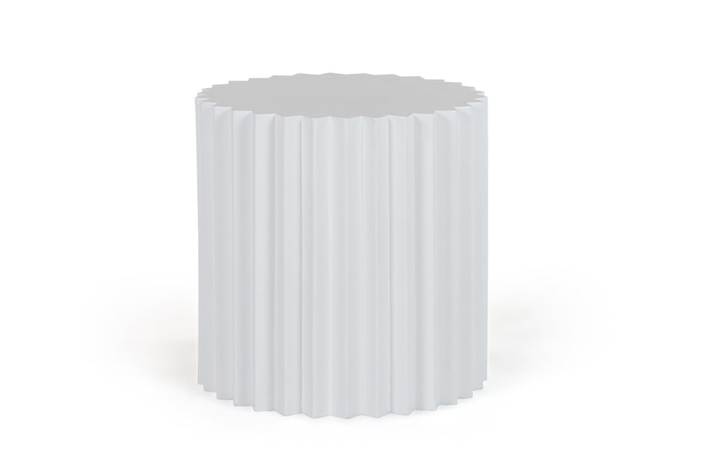 VIG Furniture Evadale Ribbed White Concrete End Table — Modern 22" Sculptural Side Table, Weather‑Resistant, 220Lb Capacity VGGR-685156-WHT