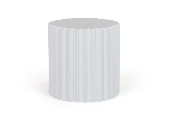VIG Furniture Evadale Ribbed White Concrete End Table — Modern 22" Sculptural Side Table, Weather‑Resistant, 220Lb Capacity VGGR-685156-WHT