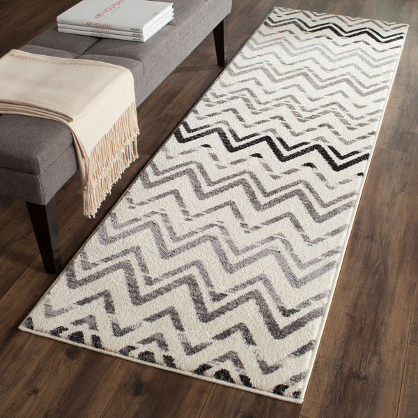 Safavieh Evoke 498 Power Loomed  Rug Cream / Dark Grey EVK498C-4