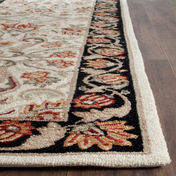 Safavieh Gentry Hand Hooked Polypropylene Rug Ivory / Black EZC101A-24