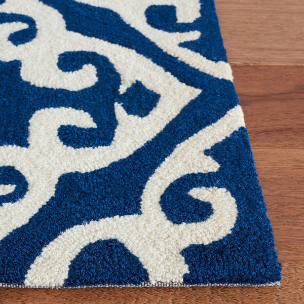 Safavieh Easy Care 416 Hand Hooked  Rug Navy / Ivory EZC416A-3