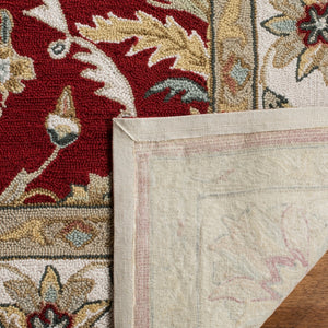 Safavieh Hannah Hand Hooked  Rug Red / Ivory EZC717A-3