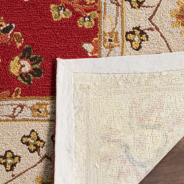 Safavieh Easy Care Hand Hooked  Rug Red / Ivory EZC751C-3