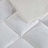 Croscill Signature Modern/Contemporary Dobby Cotton Waterproof Mattress Pad CC16-0021 White