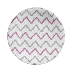 English Elm Zeugma 16-Piece Porcelain Dinnerware Set with Chevron Pattern, Microwave & Dishwasher Safe Durable Pink B029P333183