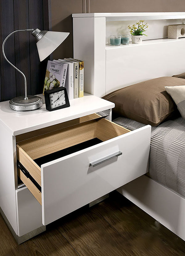 English Elm White Modern Nightstand with Built-In USB Charger, Chrome Legs, Two Drawers for Clutter-Free Storage B016P355912
