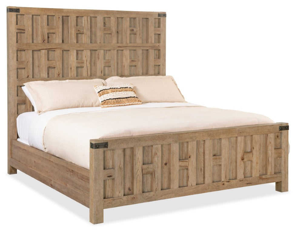 Hooker Furniture Vineyard Row Queen Panel Bed With Sonoma Pecky Hickory Finish, Fretwork & Hammered Metal Accents 88.50 L x 80.25W x 74.00H 6952-90266-80