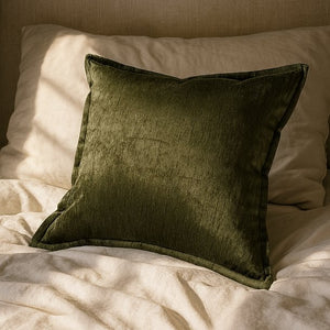 English Elm Homey Velvet Throw Pillow - Luxurious Deep Forest Green Accent For Comfort & Sophisticated Decor B357P357031