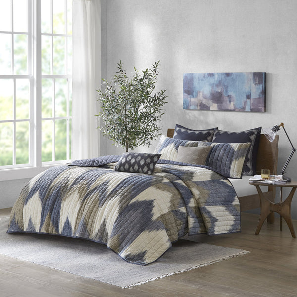 English Elm 3 INK+IVY Alpine Printed Cotton Quilt Set Full/Queen – Ikat Chevron Navy, OEKO-TEX, Pre-Washed Comfort B03596529