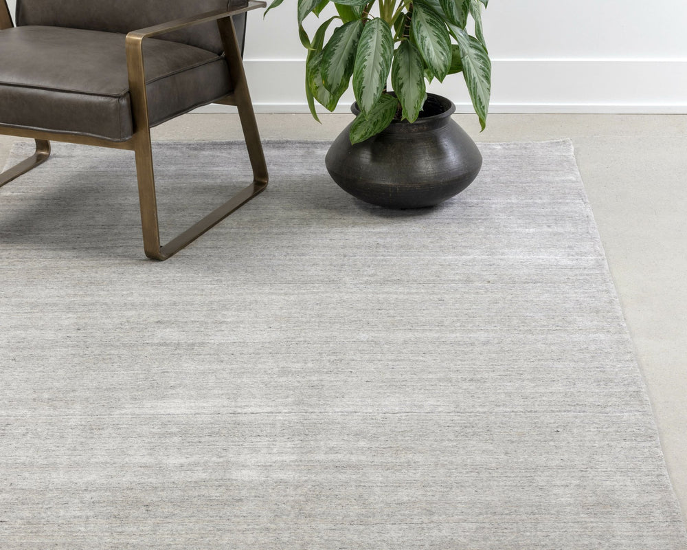 Sunpan Alaska Hand-Loomed Rug - Luxurious Wool-Blend Texture for Cozy Living, Lounge, and Bedroom Spaces Grey / Ivory