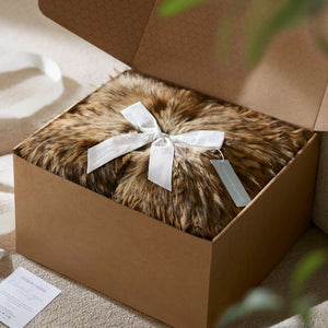 English Elm 1-piece Oversized Faux Fur Throw Bobcat Print Plush Velvet Backed Cozy Sofa Blanket Brown B035P408338