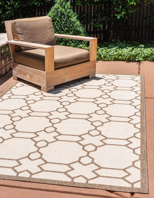 Unique Loom Outdoor Trellis Geometric Machine Made Geometric Rug Beige, Beige/Brown 6' 1" x 9' 0"