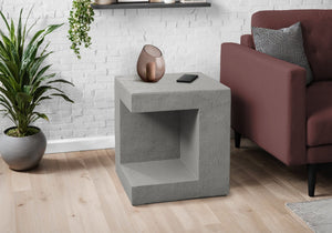 English Elm Accent Table Round Matte Finish Weather Resistant Magnesium Oxide Indoor Outdoor Side Grey B2710P461689