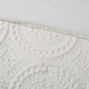 English Elm King/Cal Embroidered Medallion Faux Fur Ultra Plush Comforter Set – Luxurious Softness, Machine Washable Elegance Ivory 19.29 L x 12.8 W x 12.8 H B03597034