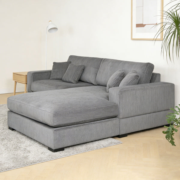 English Elm Mid Century Modern 3 Seater Sectional Sofa with Reversible Chaise and Accent Pillows Grey W876S00347