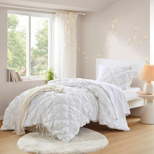 English Elm 2PCS Twin Comforter Set - Plush Microfiber Comforter and Sham, Lightweight Poly Fill for Cozy Bedtime White 16.93 L x 12.99 W x 5.71 H B035P366528