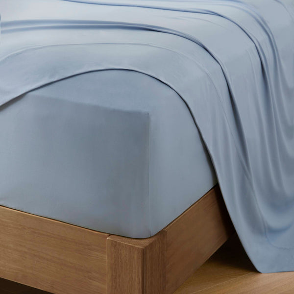 English Elm 4-piece Queen Nylon Spandex Sheet Set Moisture Wicking Stretch Fabric for Hot Sleepers Blue B035P408287