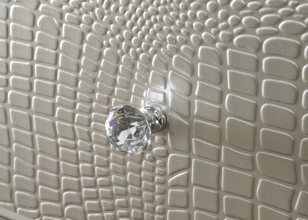 English Elm 1pc Glam Five-Drawer Embossed Crocodile Finish Chest with Felt-Lined Top Drawer and Dovetail Joinery Champagne 33.31 L x 18.58 W x 49.69 H B011P216716