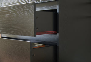 English Elm 4 Drawer Dresser Modern Black 31.5" Handle-Free Chest - 4 Spacious Drawers, Sleek Durable Storage Organizer W3151P288870