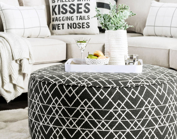 English Elm Contemporary Round Upholstery Ottoman With Elegant Welt Trim - Versatile Black And Ivory Accent Piece B2741P356313