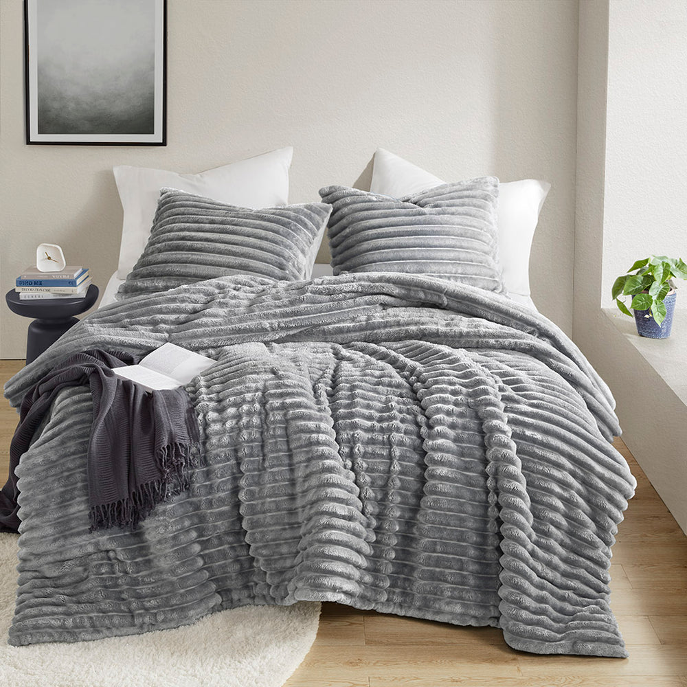JLA Home Intelligent Design - Fluffy Plush Ribbed Comforter Set with 300gsm Loft, Oeko‑Tex Certified, Ready‑to‑Use Cozy Layering Pink AM10-0275
